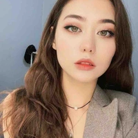 Mona(mẹ Raides)
