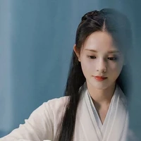 Bà chủ quán rượu