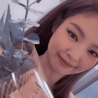 KIM JENNIE