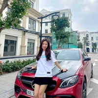 Thùy Linh ( em gái Đạt Villa)