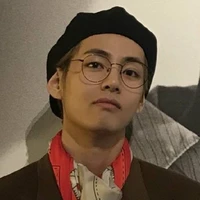 taehyung ( cậu )