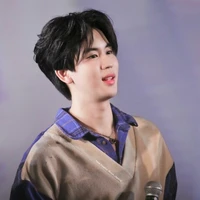 Prem WARUT( nhị tiểu thư)