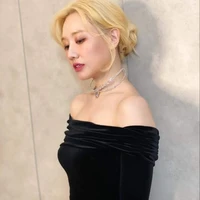 Ri (mẹ H)