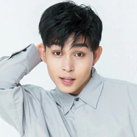Jun Phạm (ny ngân)