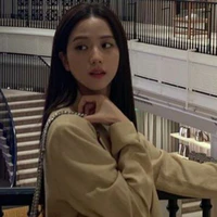 Kim Jisoo-nàng