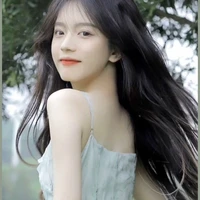 Hoàng Chu Vân(Em gái Thiên)