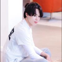 Park Jimin-21 tuổi(cậu)