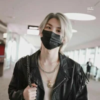 Trịnh Song Tử [@Gemstu.Die]