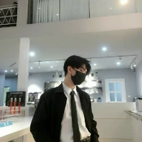 Hắc Hoàng Gia Bảo/Kay