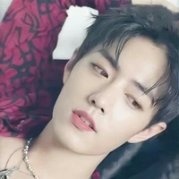 Tiêu Chiến ( anh )