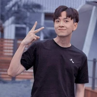 Huy ( nam chính )