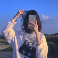 Diệu Linh(em của Hoàng Anh)