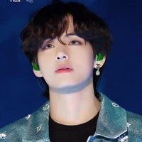 Kim taehyung(V)