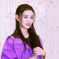 Tưởng Y Y