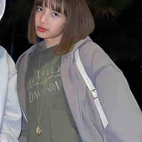 LALISA MANOBAN (cô)