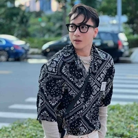 Sơn Thạch ( anh trai Ngọc)