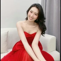 Thúy Ngân (crush Jun)