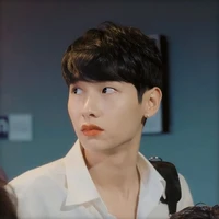 Gun Atthaphan Poonsawas