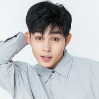 Jun ( bạn thân Huy )