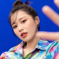 Sara /Han tổng/