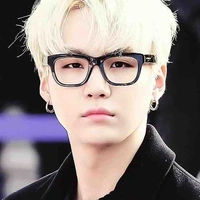 Suga(Yoongi)