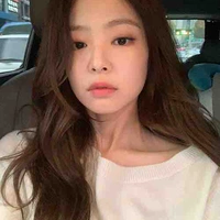 Jennie(Chén)