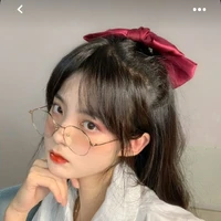 Phúc Thiên Nhi(bạn các cô)