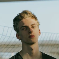 Bố của Quốc ( công  )