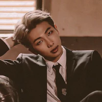 LaNamJoon Manoban(ba Lisa,Iu)