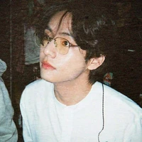 Kim Taehyung (V)