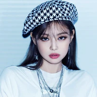 Kim Jennie (Em)