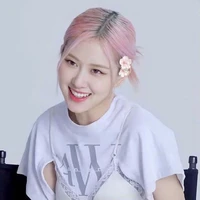 Park Chaeyoung (bạn cô, ny Lisa, Rosé )