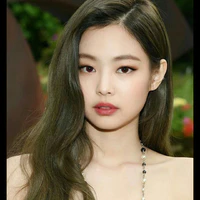 Kim Jennie/ cô