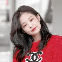 Jennie ( Chén )