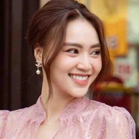 Lan Ngọc ( bạn thân ngân)