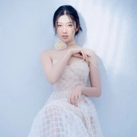 Luna (Thúy Ngân)