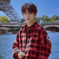 Dịch Dương Thiên Tỉ