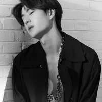 Vương Nhất Bác (lão nhị)