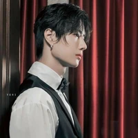 Vương Nhất Bác(cậu)