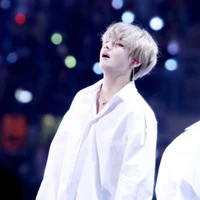 Kim Taehyung/V/ba Jennie