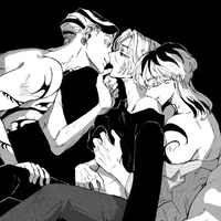 Nhìn Reader Cười Bí Hiểm Và Nói: