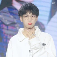 Trịnh Phồn Tinh( Henry)