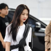 Joy- Park Soo-young