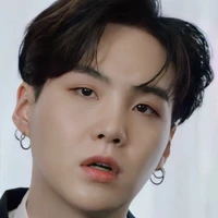 Min Yoongi(suga)