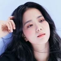 Kim Jisoo {chị}