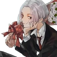 Sano Manjiro ( Mikey)