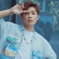 Gin Tuấn Kiệt