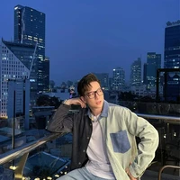 St(bạn thân Ngọc)