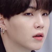 Min Yoongi(hắn)