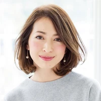 Mẹ cô( Lệ Quyên)